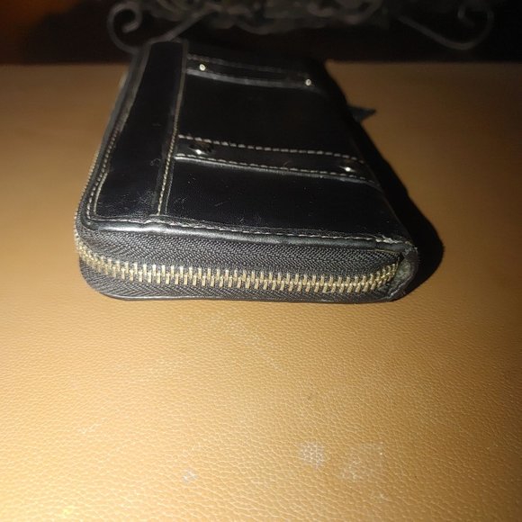 Coach Black Leather Zip Around Wallet Vintage Purple Interior Buckle Details - Picture 10 of 11